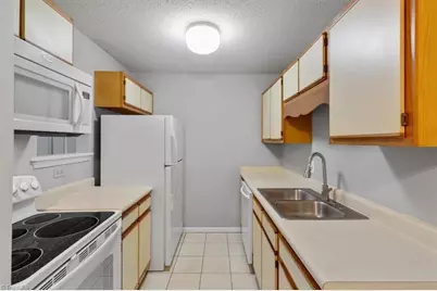 5627 Hornaday Road #B, Greensboro, NC 27409 - Photo 8