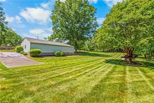 3897 Woodview Dr, Winston-Salem, NC 27106 - Photo 40
