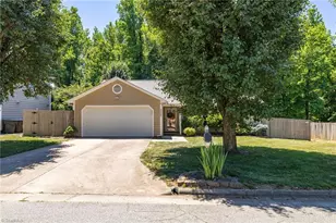 3307 Briarbend Dr, Greensboro, NC 27410 - Photo 2