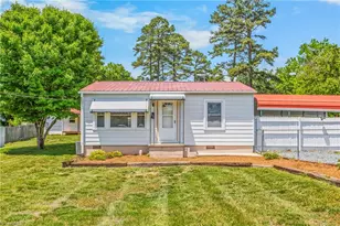 102 Grimes Park Dr, Thomasville, NC 27360 - Photo 2