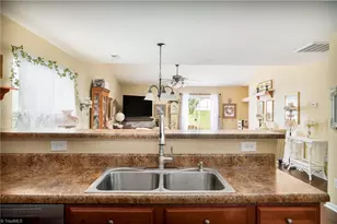 3929 Foliage Dr, Winston-Salem, NC 27101 - Photo 8