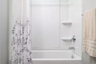 3929 Foliage Dr, Winston-Salem, NC 27101 - Photo 16