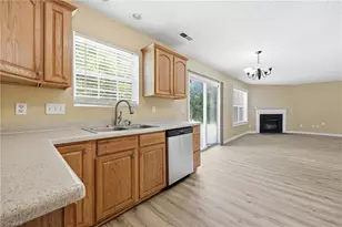 2002 Lannigan Dr, Greensboro, NC 27406 - Photo 16