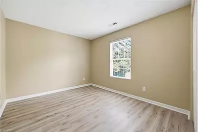 2002 Lannigan Drive, Greensboro, NC 27406 - Photo 34