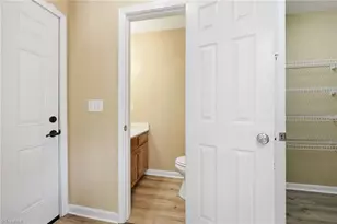 2002 Lannigan Dr, Greensboro, NC 27406 - Photo 20