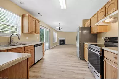 2002 Lannigan Drive, Greensboro, NC 27406 - Photo 18