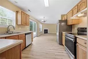 2002 Lannigan Dr, Greensboro, NC 27406 - Photo 18