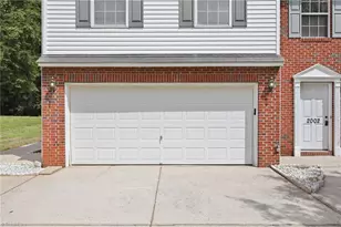 2002 Lannigan Dr, Greensboro, NC 27406 - Photo 34