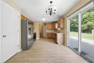 2002 Lannigan Dr, Greensboro, NC 27406 - Photo 14