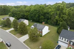 2002 Lannigan Dr, Greensboro, NC 27406 - Photo 42