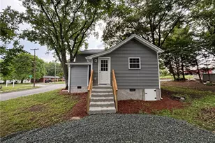 1700 Ball St, Greensboro, NC 27405 - Photo 2