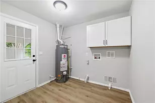 908 Ashe St, Greensboro, NC 27406 - Photo 16