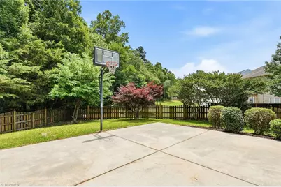 3805 Cottesmore Drive, High Point, NC 27265 - Photo 34