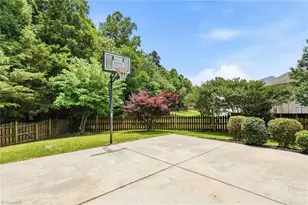 3805 Cottesmore Dr, High Point, NC 27265 - Photo 34
