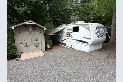 114 Oak Street, New London, NC 28127 - Photo 1