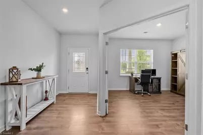 146 Carson Court, Winston-Salem, NC 27107 - Photo 2