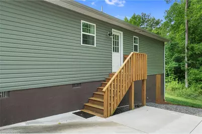 247 Lake Drive 9, Lexington, NC 27292 - Photo 6