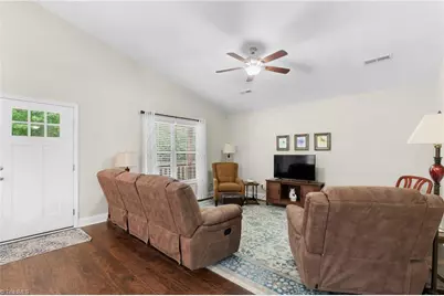 247 Lake Drive 9, Lexington, NC 27292 - Photo 8