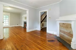 613 Douglas St, Greensboro, NC 27406 - Photo 8