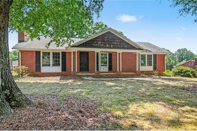 671 Dover Drive, Winston-Salem, NC 27104 - Photo 2