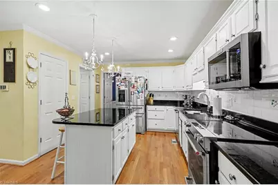 4015 Baytree Court, High Point, NC 27265 - Photo 8