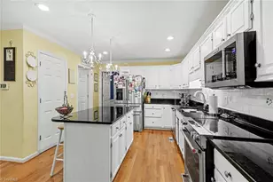 4015 Baytree Ct, High Point, NC 27265 - Photo 8