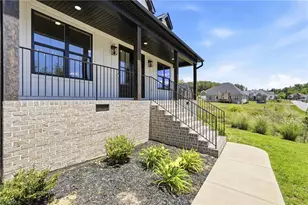 7606 Monty Dr, Kernersville, NC 27284 - Photo 4