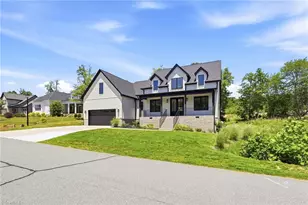 7606 Monty Dr, Kernersville, NC 27284 - Photo 2