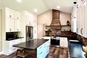 128 Arrowood Ln, Harmony, NC 28634 - Photo 8