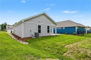 3425 Willowcrest St, High Point, NC 27265 - Photo 4