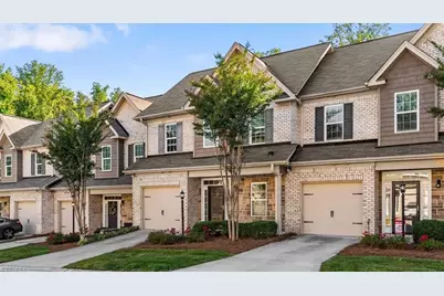 5 Pisgah Forest Circle, Greensboro, NC 27455 - Photo 2