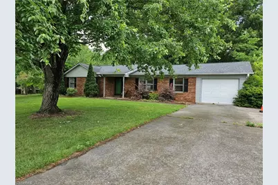 214 Mountainbrook Drive, King, NC 27021 - Photo 2