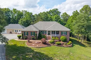 2648 Millbrook Dr, Haw River, NC 27258 - Photo 1