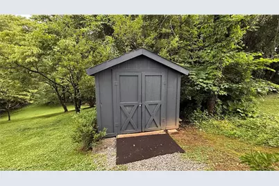 163 Florida Avenue, Mount Airy, NC 27030 - Photo 18