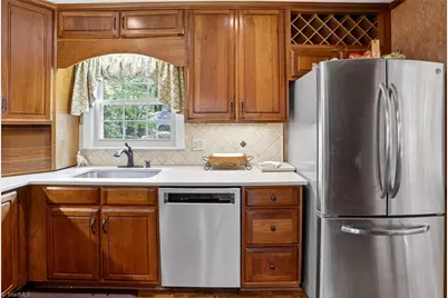 1319 Heathcliff Court, High Point, NC 27262 - Photo 16