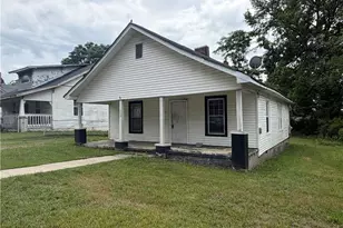 112 Hobbs Ave, Thomasville, NC 27360 - Photo 2