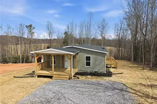 103 Maple Glen Ct, State Road, NC 28676 - Photo 4
