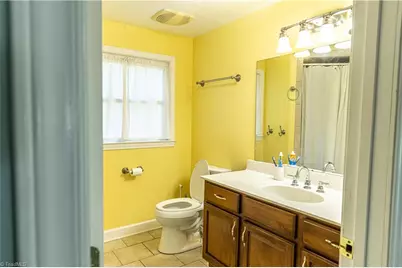 4602 Ramblewood Drive, Greensboro, NC 27406 - Photo 20