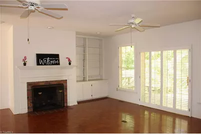 329 Laurel Street, Mount Airy, NC 27030 - Photo 4