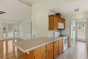 108 McCleskey Dr, Yadkinville, NC 27055 - Photo 14