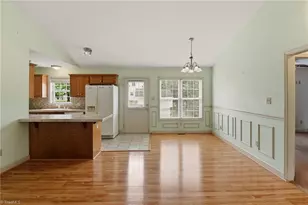 108 McCleskey Dr, Yadkinville, NC 27055 - Photo 10