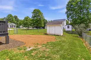 108 McCleskey Dr, Yadkinville, NC 27055 - Photo 32
