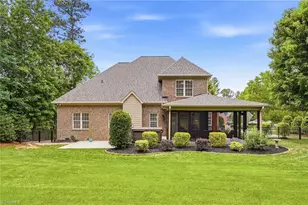 1227 Meadowlands Dr, Winston-Salem, NC 27107 - Photo 46