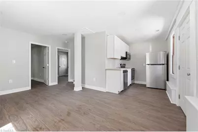 125 The Boulevard, Eden, NC 27288 - Photo 4