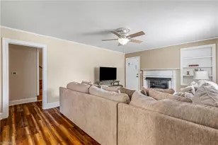 902 Wentworth St, Reidsville, NC 27320 - Photo 8