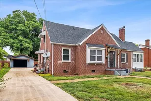 902 Wentworth St, Reidsville, NC 27320 - Photo 6