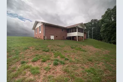 181 Layell Road, Elkin, NC 28621 - Photo 6