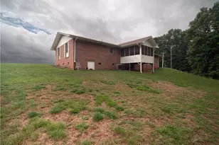 181 Layell Rd, Elkin, NC 28621 - Photo 6