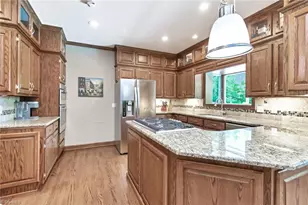 292 Breckenridge Ln, Wilkesboro, NC 28697 - Photo 2
