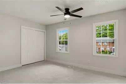 3949 Valley Court #E, Winston-Salem, NC 27106 - Photo 18